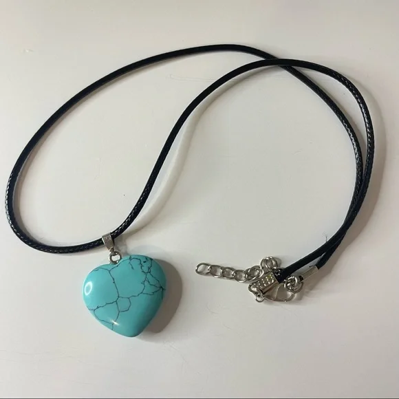 Turquoise Stone Heart Necklace - Picture 4 of 4
